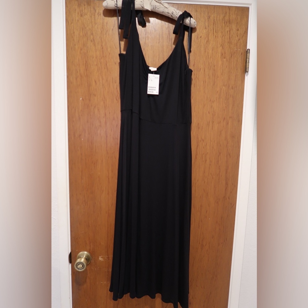 Black midi dress